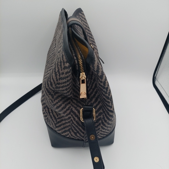 Spartina 449 lorelei barony bucket bag 10.5"(W)×10.5"(H)×6.75"(D) - Picture 5 of 12